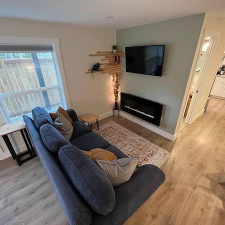 דאנקן Modern Studio With Soft Tub And Mountain Views - Ratcliffe Guest Suite מראה חיצוני תמונה