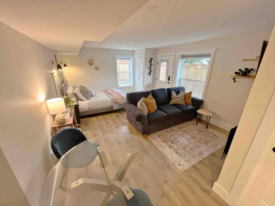 דאנקן Modern Studio With Soft Tub And Mountain Views - Ratcliffe Guest Suite מראה חיצוני תמונה