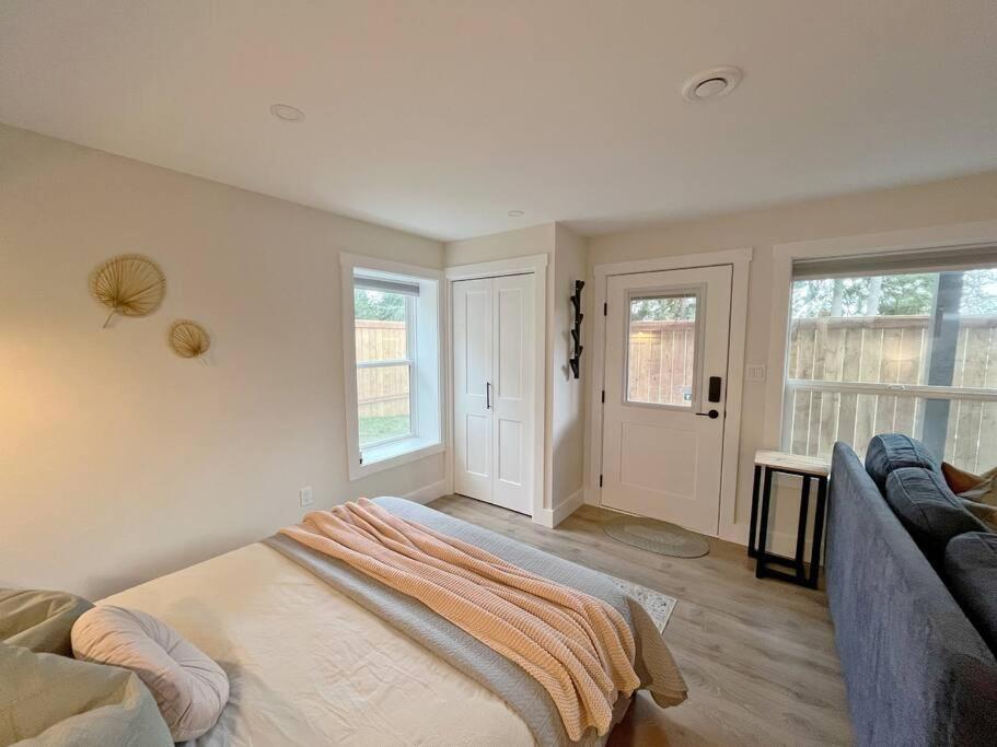 דאנקן Modern Studio With Soft Tub And Mountain Views - Ratcliffe Guest Suite מראה חיצוני תמונה